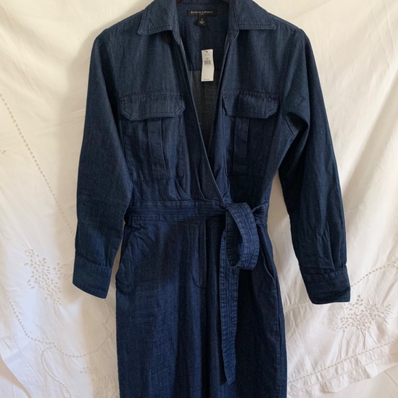 NWT Banana Republic 70’s Look Denim Jumpsuit Small /2 - Picture 3 of 6